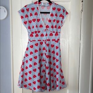 Unique Vintage Heart Patterned Dress size 4